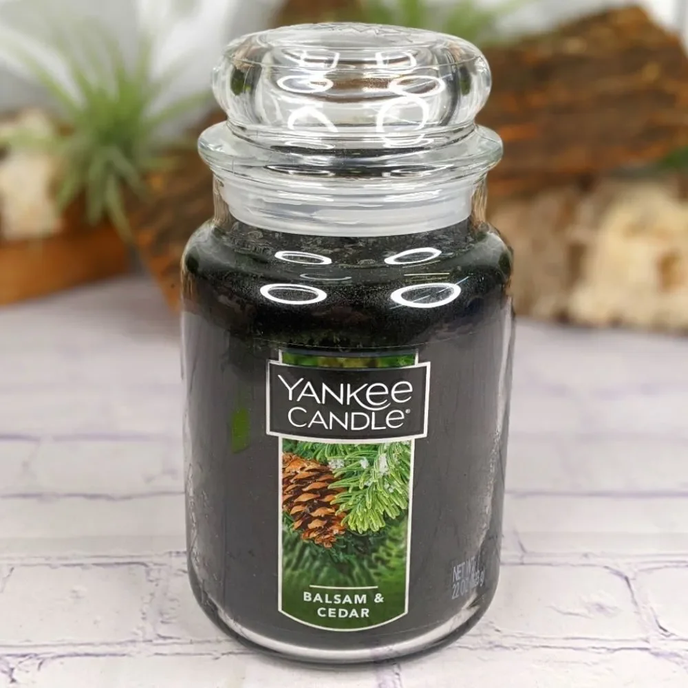 Yankee Candle Balsam and Cedar 22 oz. Original Large Jar Candle